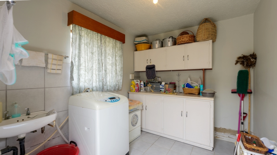 4 Bedroom Property for Sale in Bredasdorp Western Cape